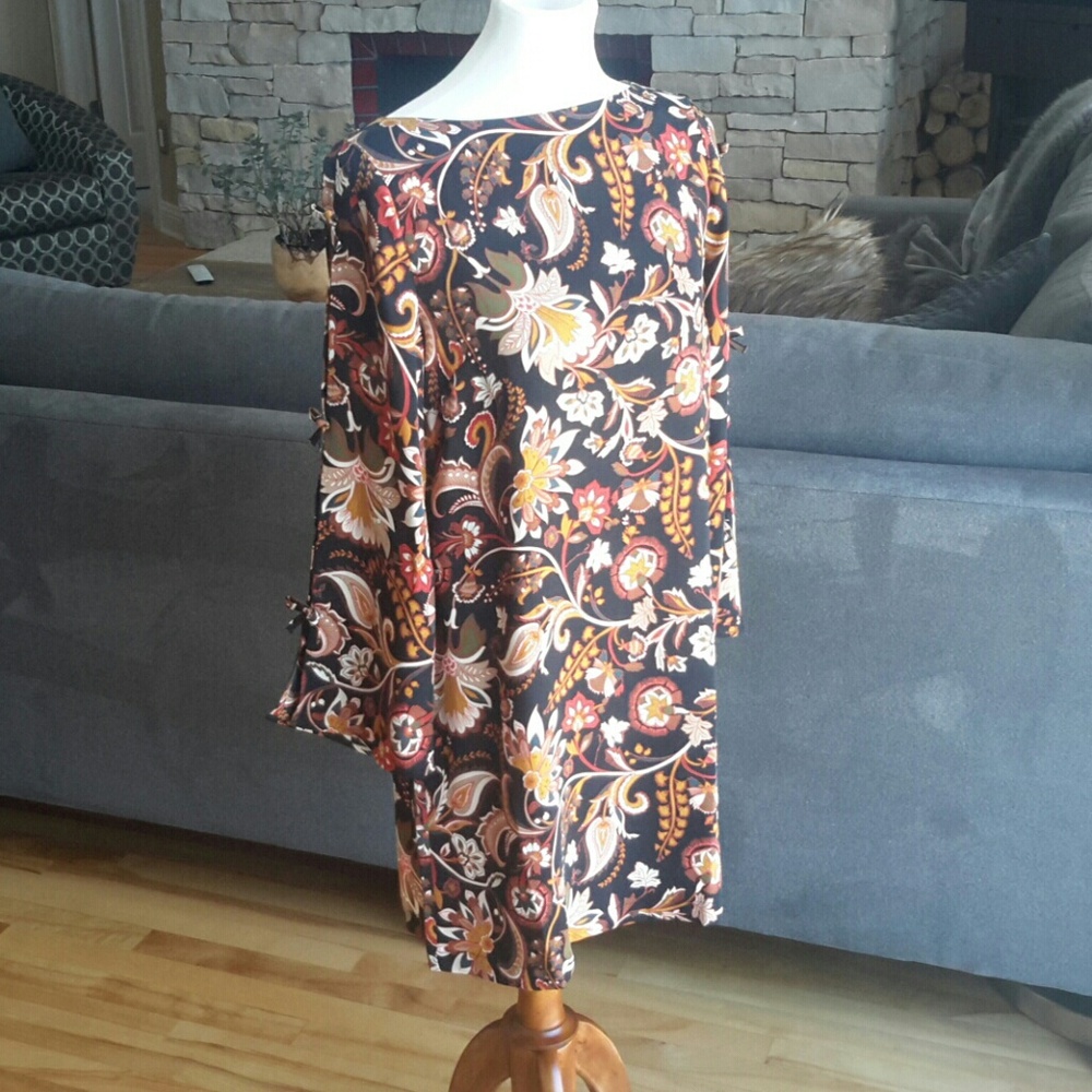 FLORAL DRESS SIZE 4